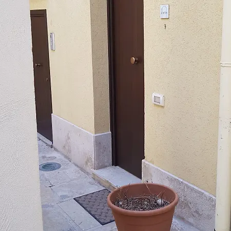 Tony House Apartman *